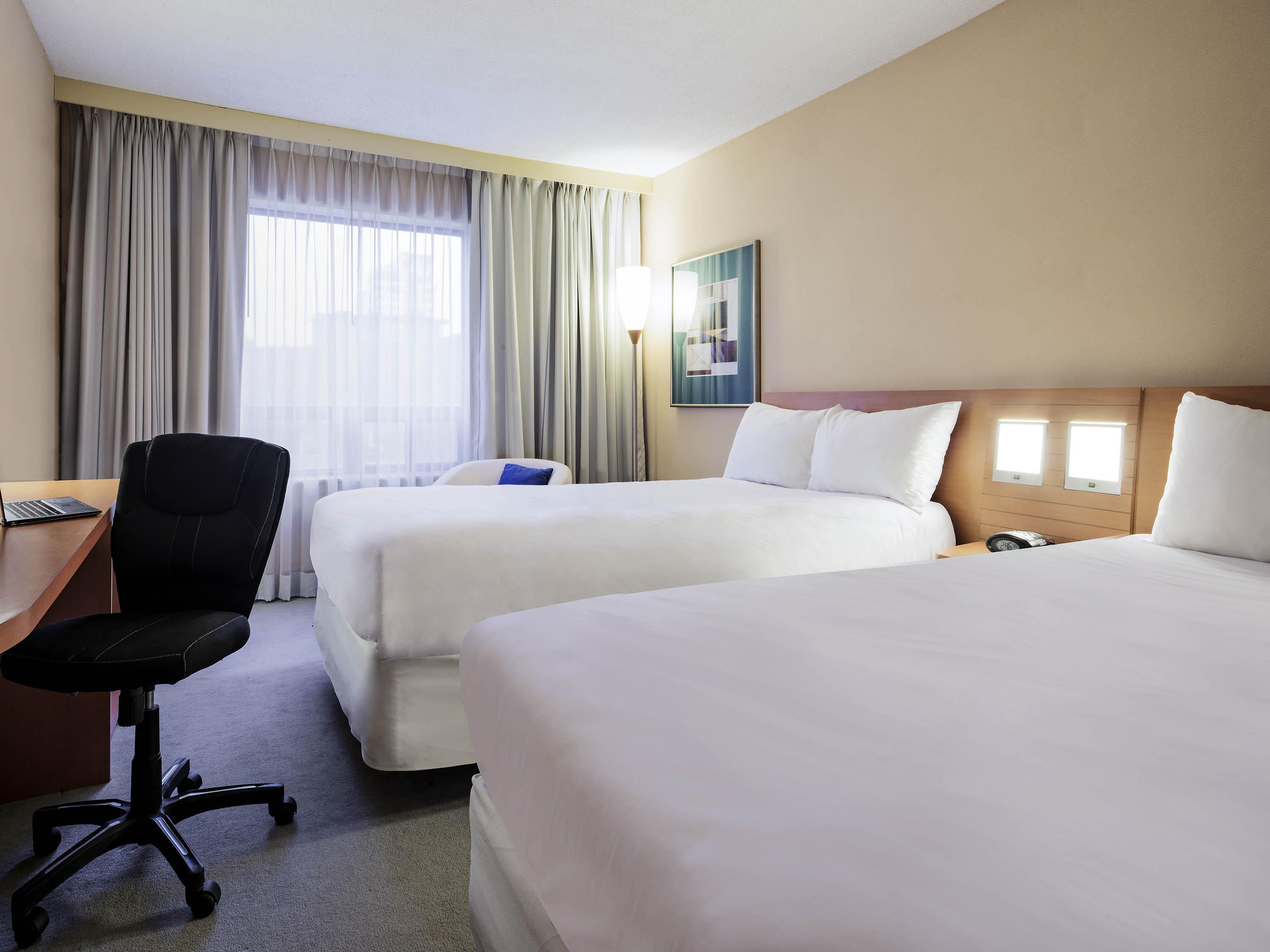 Doubletree By Hilton Ottawa Downtown Hotel Exterior photo