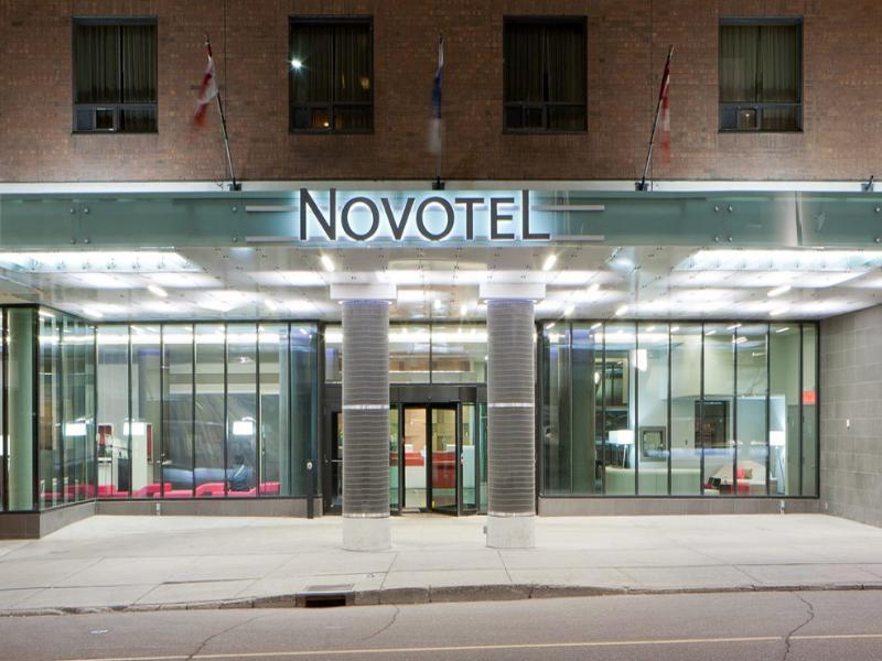 Doubletree By Hilton Ottawa Downtown Hotel Exterior photo