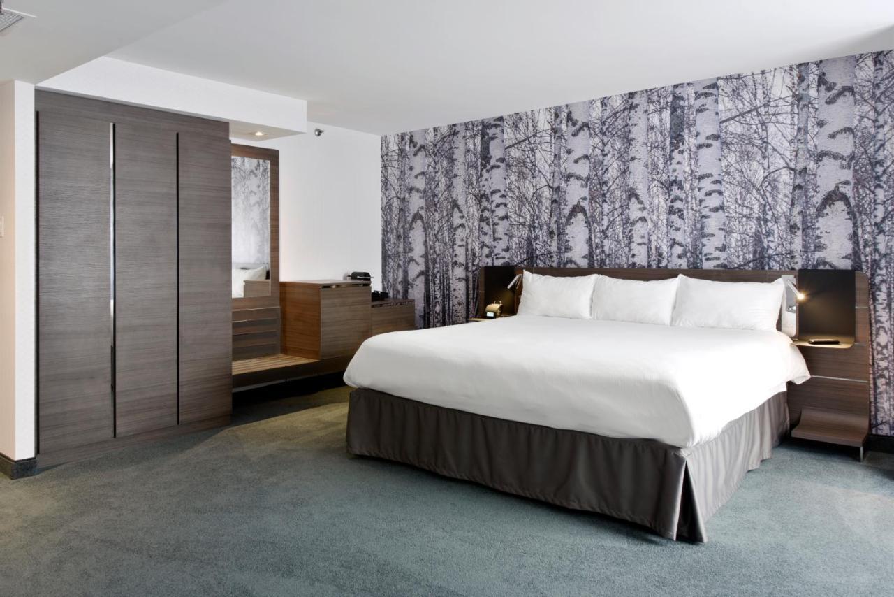 Doubletree By Hilton Ottawa Downtown Hotel Exterior photo