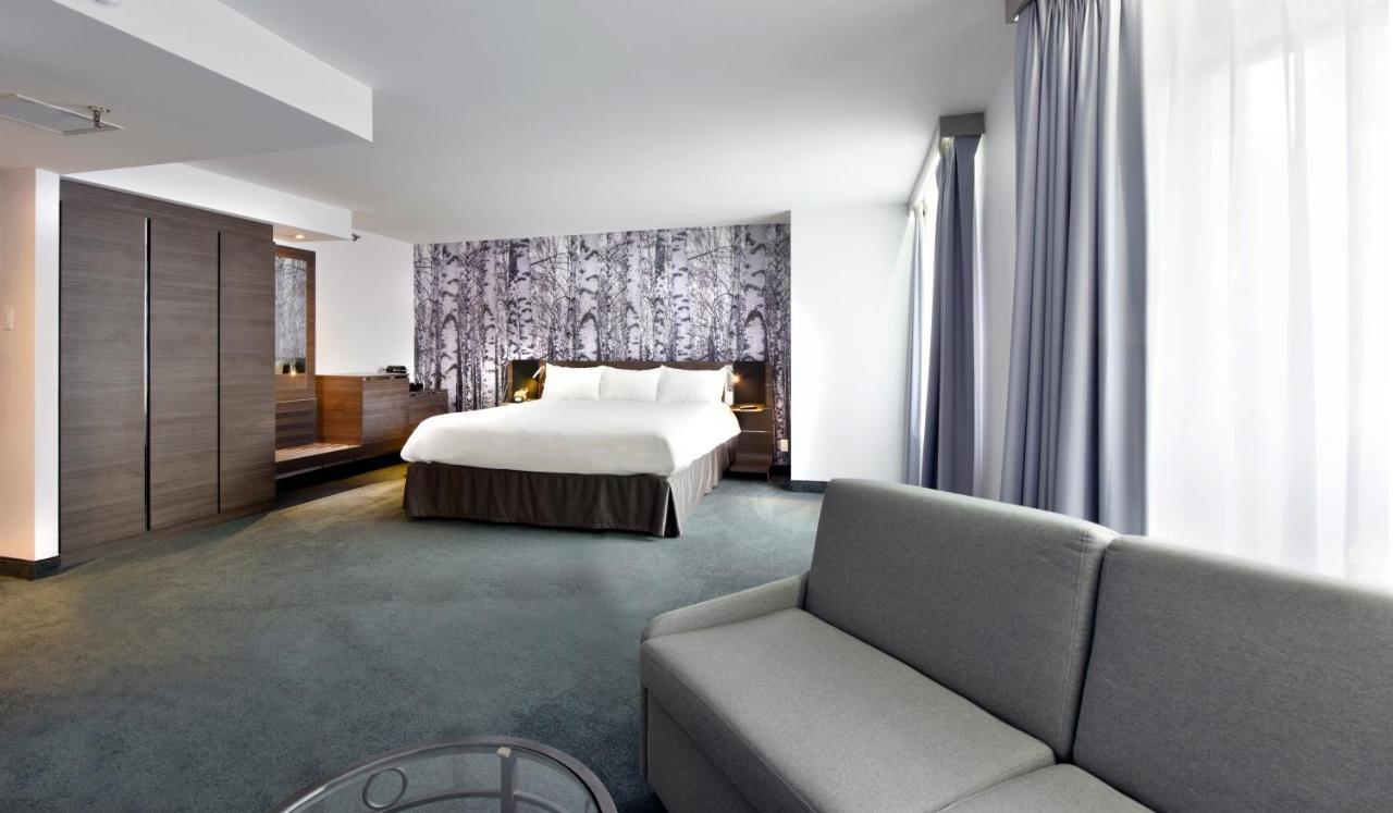 Doubletree By Hilton Ottawa Downtown Hotel Exterior photo